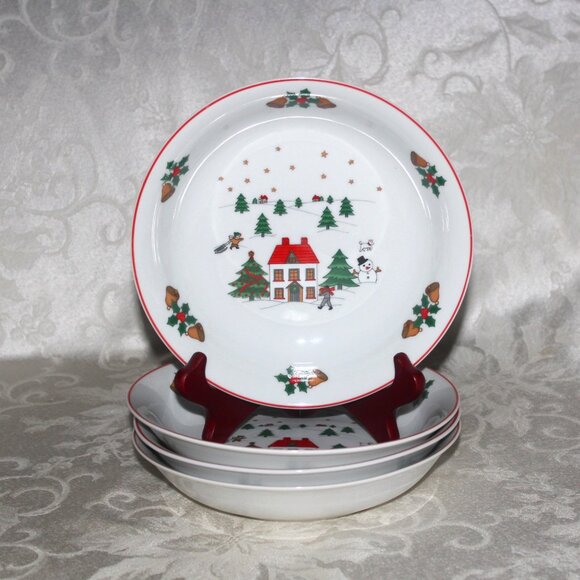 Exquisite Christmas 20 Piece Dinnerware Set | "Christmas Pleasure" Style - Picture 6 of 9